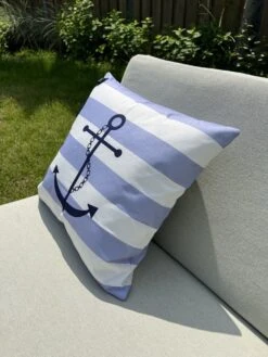 Merkloos Warmpi Draadloos Outdoor Verwarmd Bootkussen - Blue/White -Tentenwinkel a2ab0f9cd3963b41