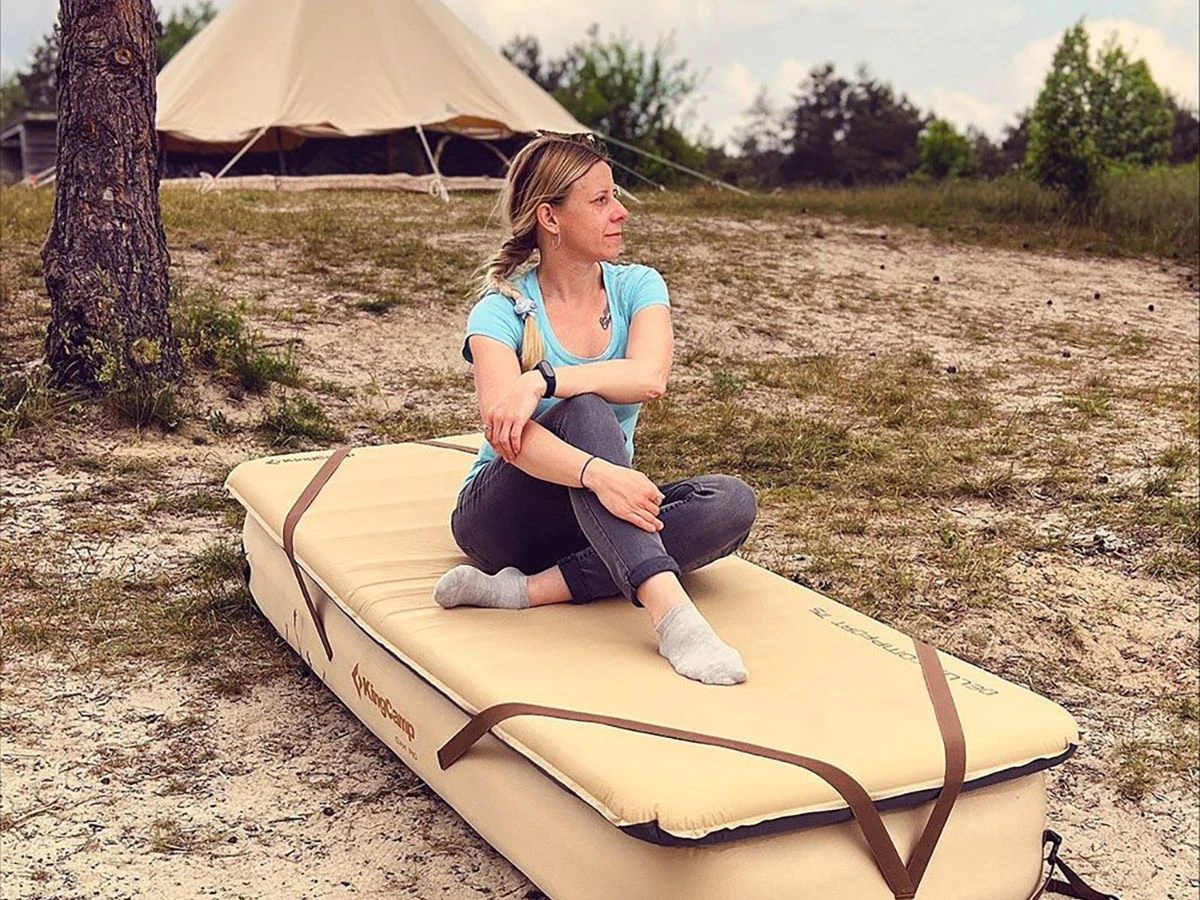 KingCamp Opblaasbaar Luchtbedframe 2 KingCamp Opblaasbaar Luchtbedframe - Afbeelding 2